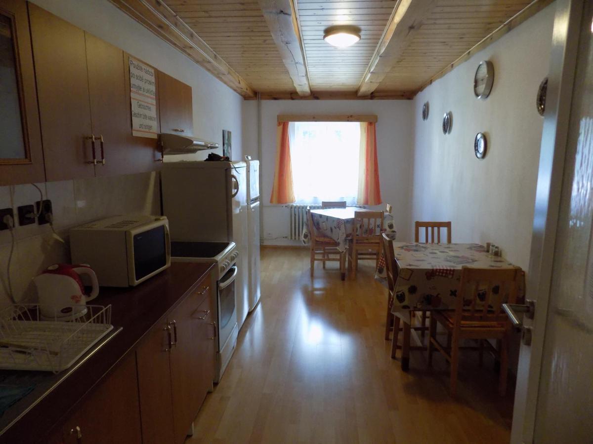 Ubytovani Apartmany Ferencikova Nové Hrady Buitenkant foto
